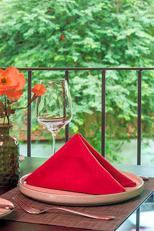 Me Saigon Boutique Hotel