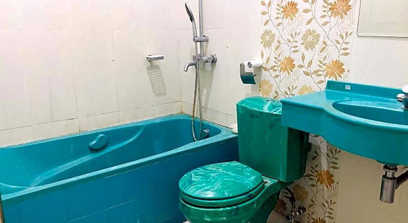 Just 11 Boutique Syariah Mitra RedDoorz near UGM Yogyakarta