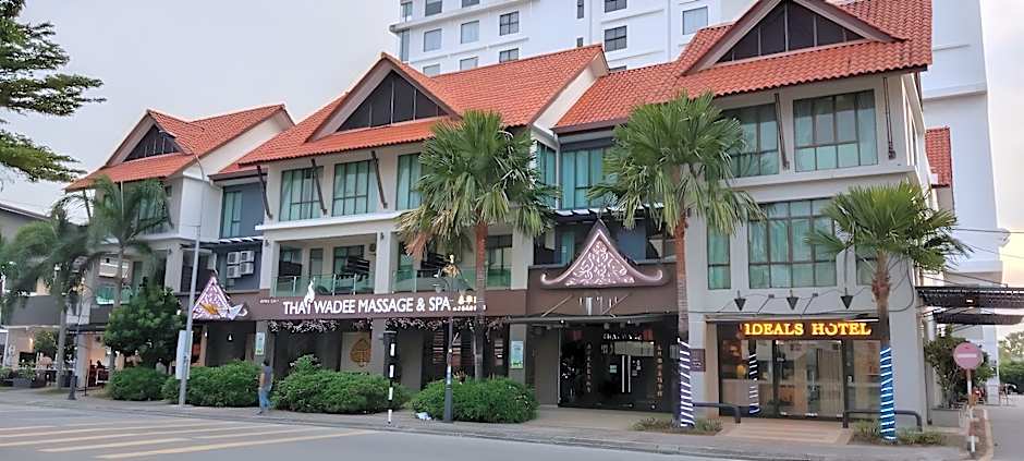 Townhouse Oak Melaka Near Dataran Pahlawan Formerly Ideals Hotel