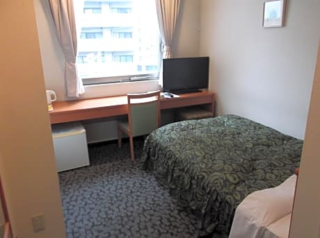 Single Room - Non-Smoking