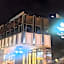 GLADSHEIM HOTEL