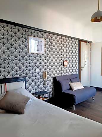 Deluxe Double Room with Shower