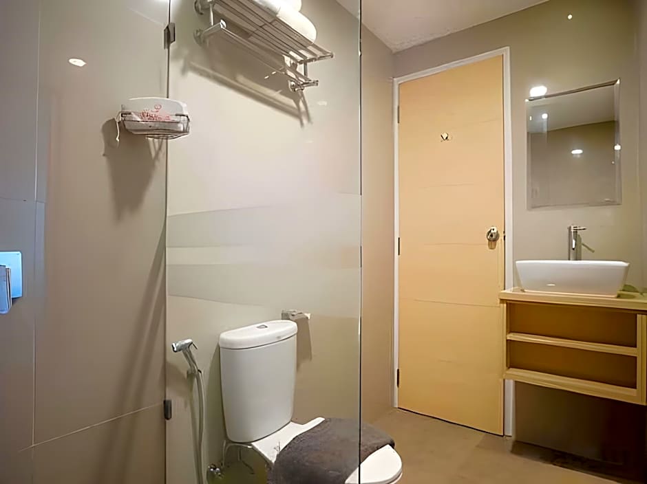 Triizz Hotel Semarang