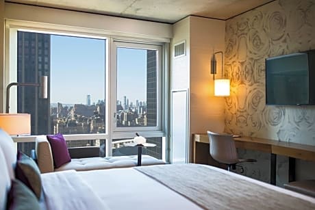 King Room with Skyline View 