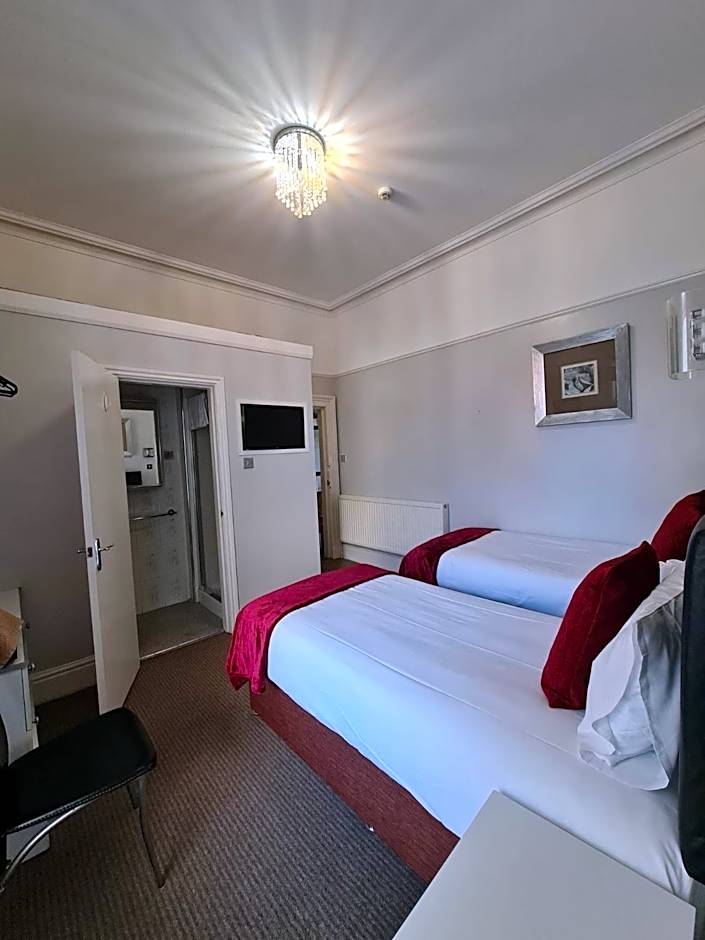 Clifton Villa - Southport