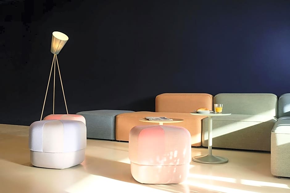 Hotel Eastside (free parking garage)