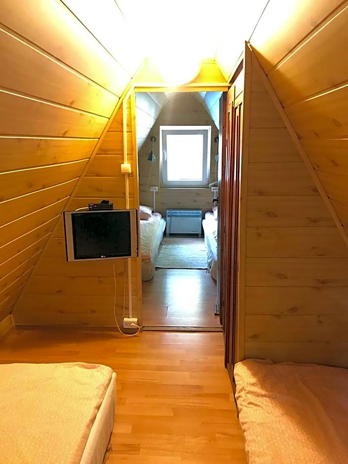Photo 1 of 5 of 2 Bedroom Chalet