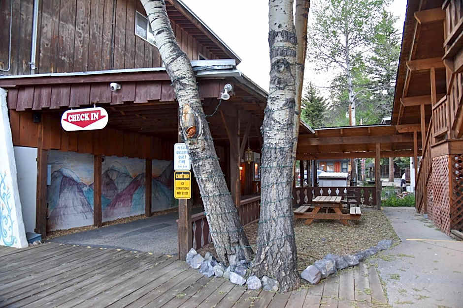 Alpine Lodge Red River