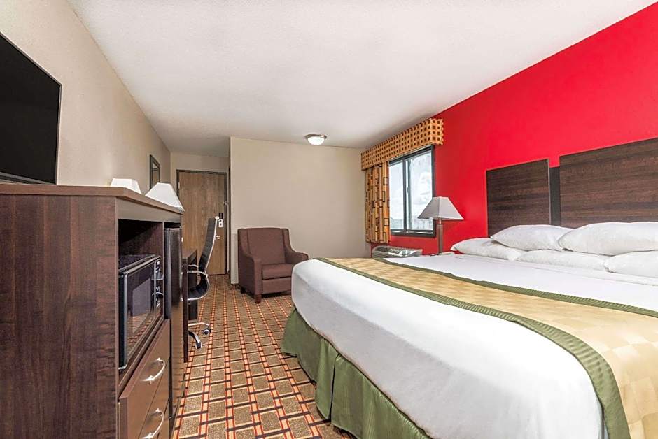 Days Inn by Wyndham Muncie -Ball State University