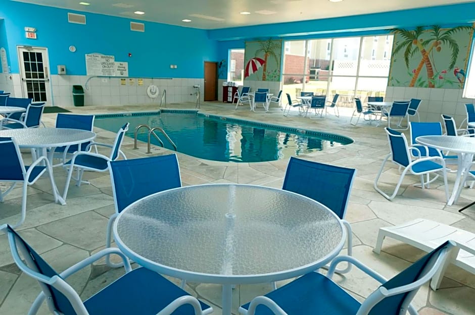 Holiday Inn Express Hotel & Suites Bloomington-Normal University Area, an IHG Hotel