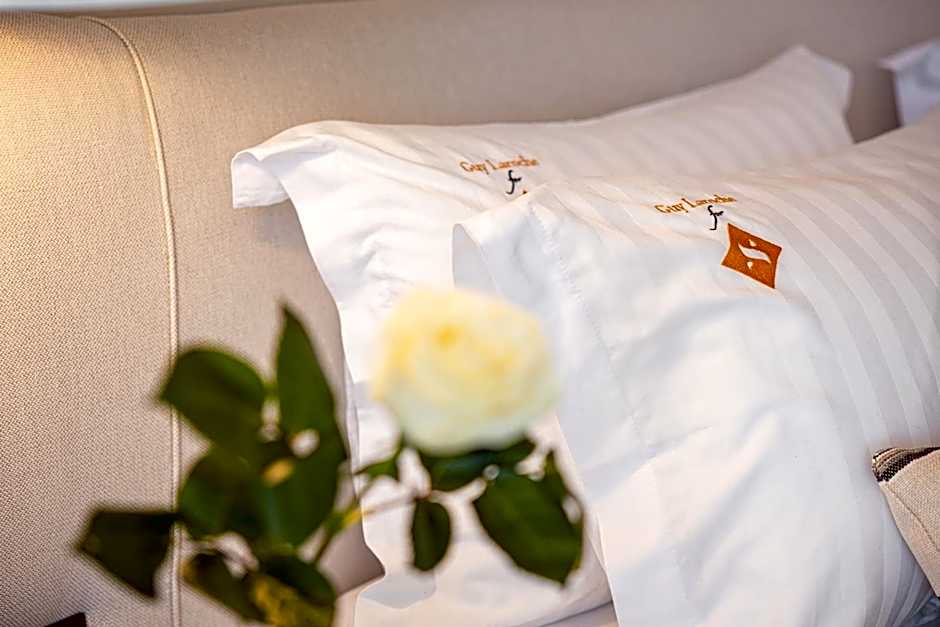 Erato by Samian Mare