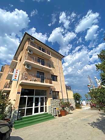 Double or Twin Room with Partial Sea View