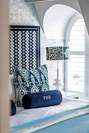 Double Room with Partial Sea View