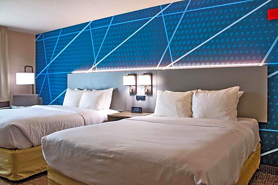 Comfort Inn & Suites Geneva- West Chicago