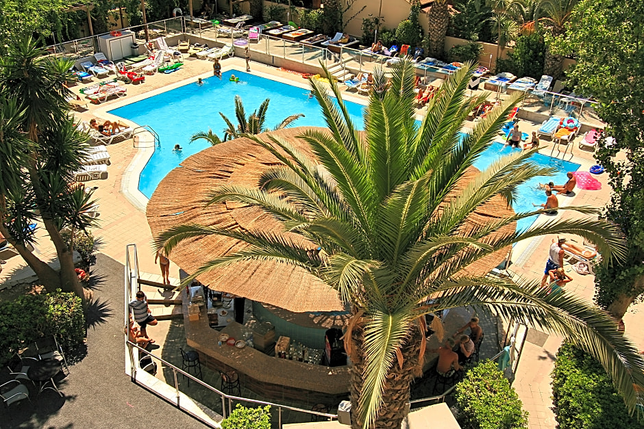 The Residence Suites - Adults Only