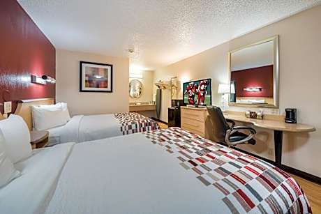 Deluxe Queen Room with Two Queen Beds - Non-Smoking