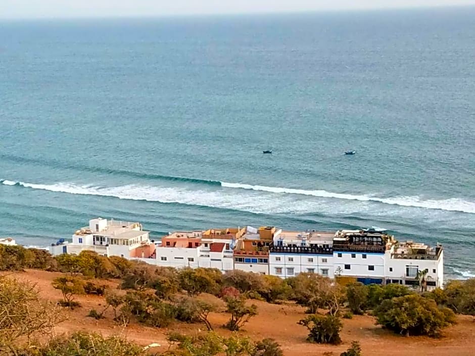 Surf and Skate hostel taghazout