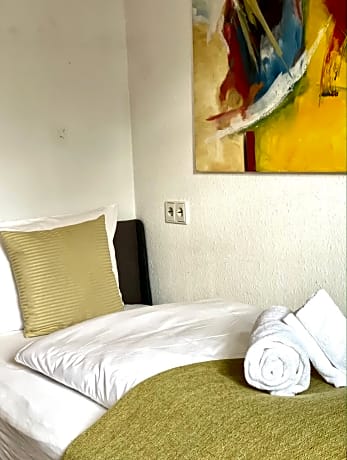 Small Single Room