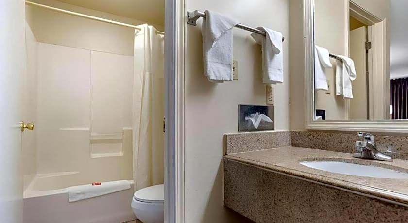 Econo Lodge Pearl - Jackson