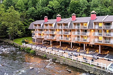 Gatlinburg River Inn