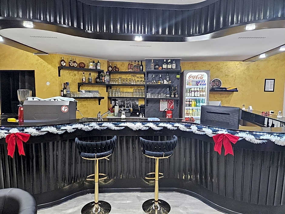 Hotel Annis M&P