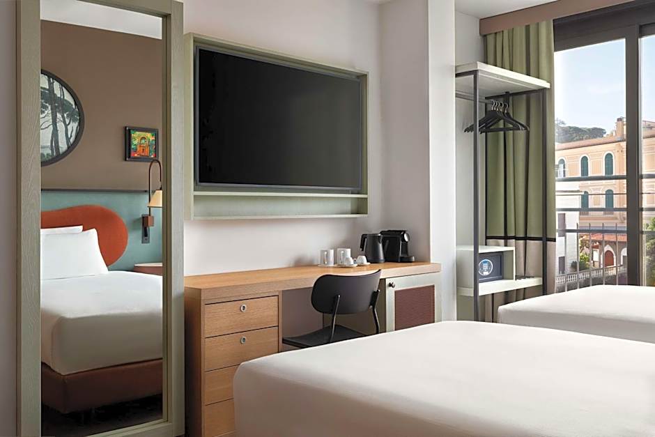 Spring House Hotel Rome Vatican, Tapestry Collection Hilton