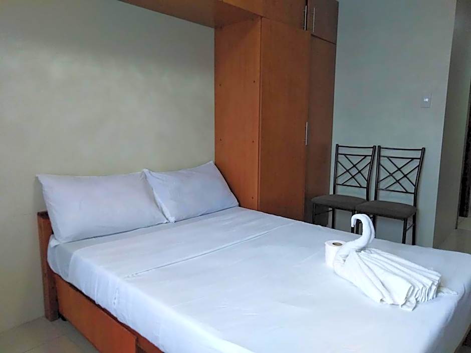 HORIZON 101 A6 beside Mango bar,Robinson mall,free pool,wifi,kitchen