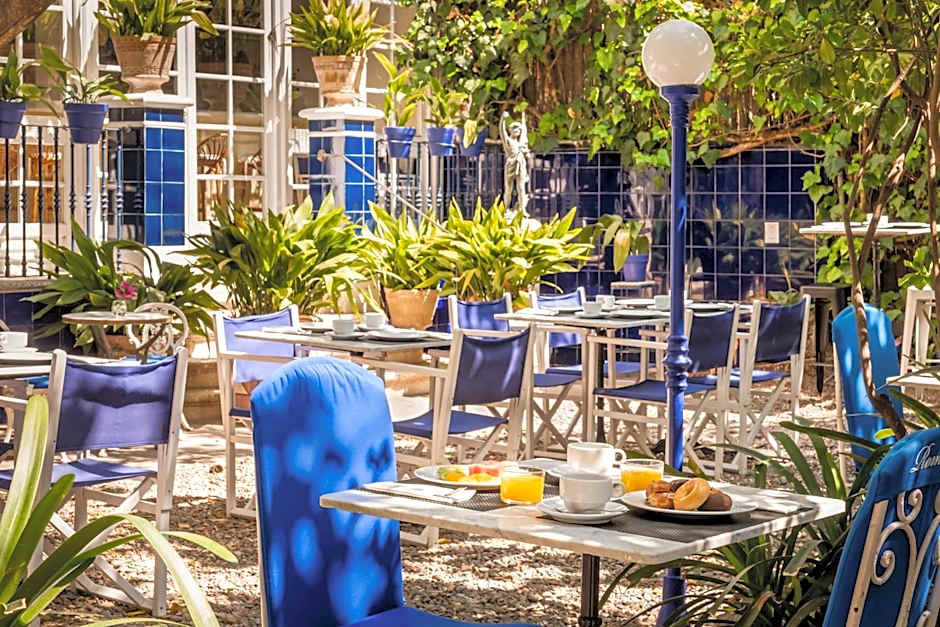 Hotel Medium Romantic