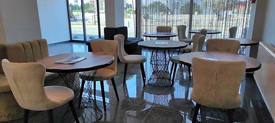 Acar Airport Hotel Plus