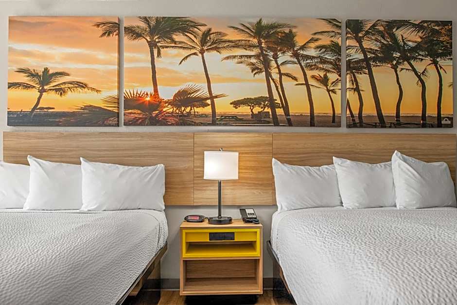 Days Inn & Suites by Wyndham Artesia
