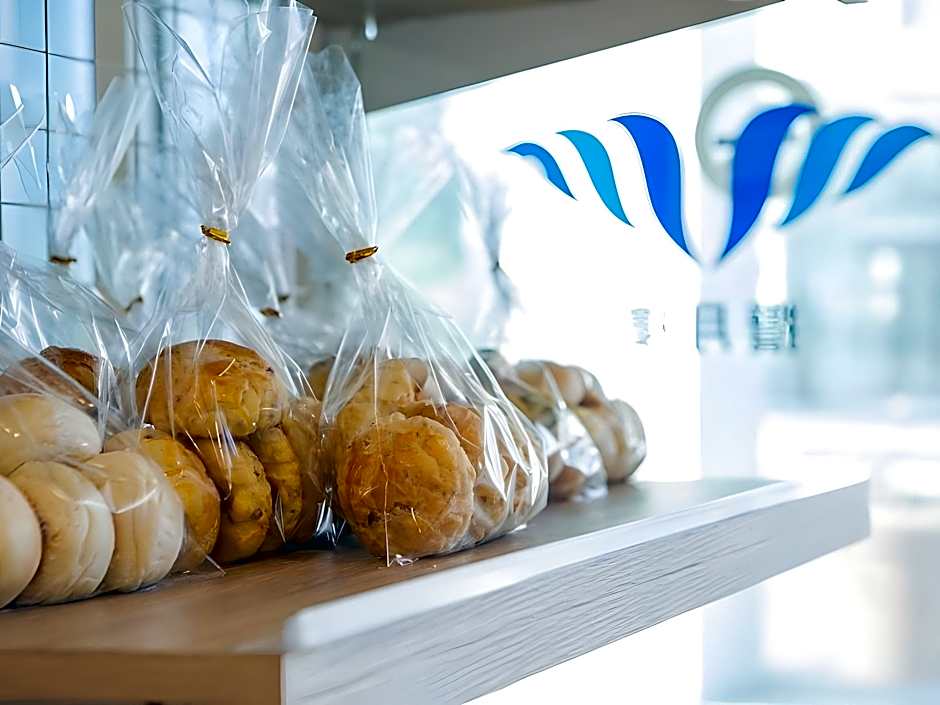 Pacific Hot Spring Hotel Green Bay