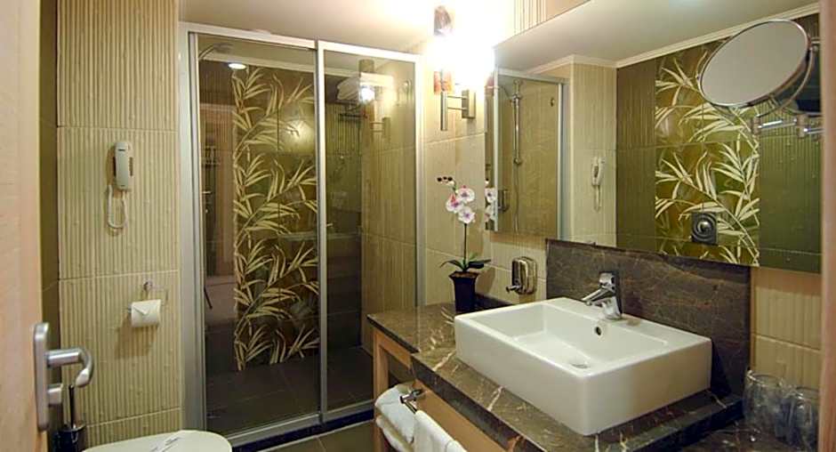 Ambassador Plaza Hotel - All Inclusive