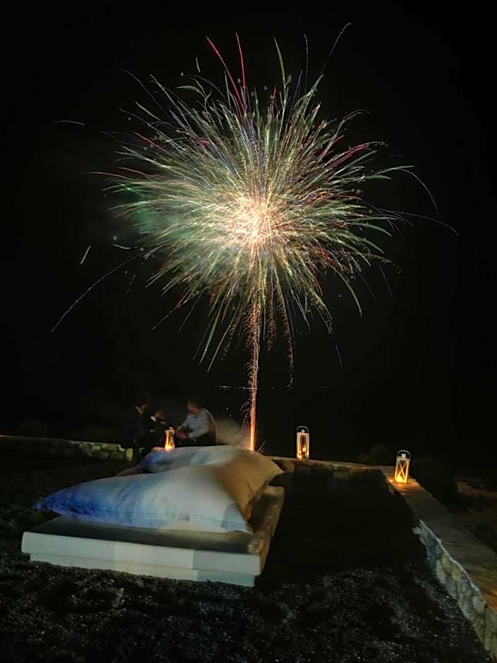 Eight Dimensions Capari Suites Elafonisos