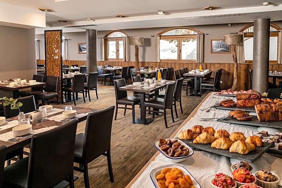 Hôtel Ski Lodge - Chambres & Appartements - Village Montana