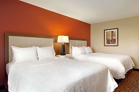 Room with Two Queen Beds - Non-Smoking