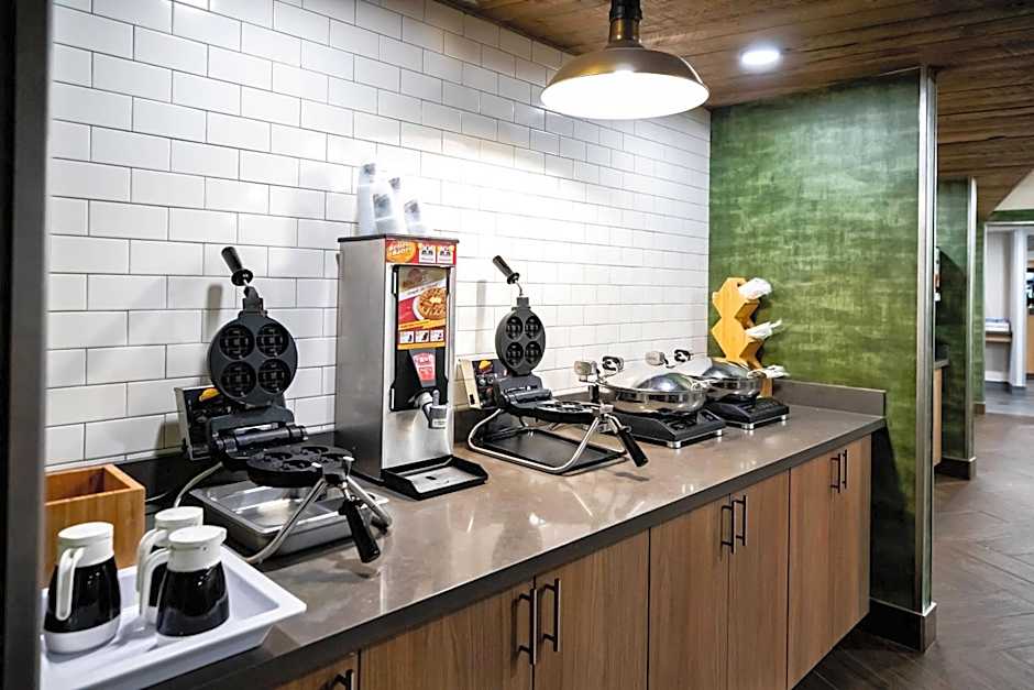 Fairfield by Marriott Inn & Suites Louisville Airport