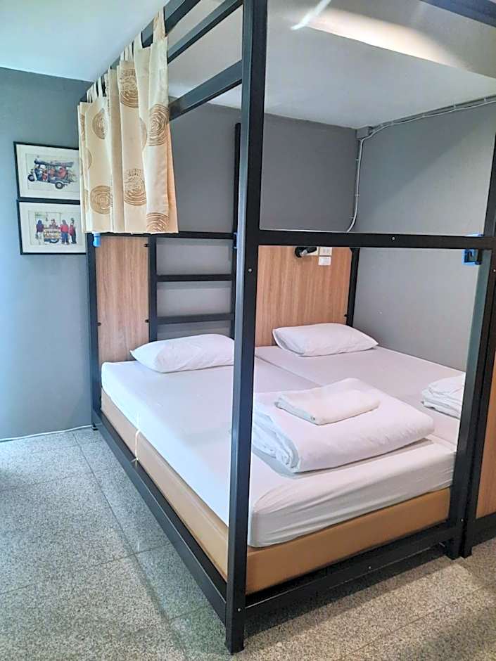 SLEEP TO FLY HOTEL & HOSTEL suvarnabhumi airport