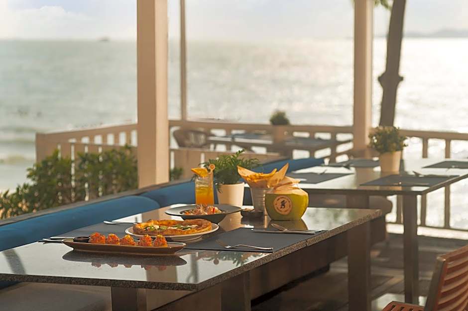 Pullman Pattaya Hotel G