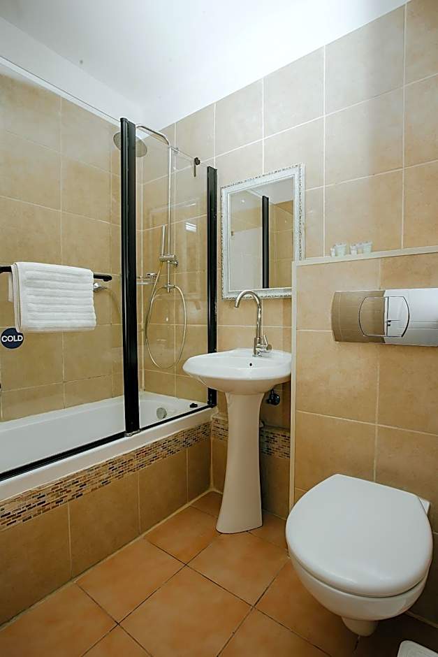 Domus Bat Galim Hotel