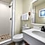 Econo Lodge Inn & Suites Heavenly Village Area