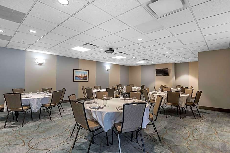 Comfort Inn Bay City - Riverfront