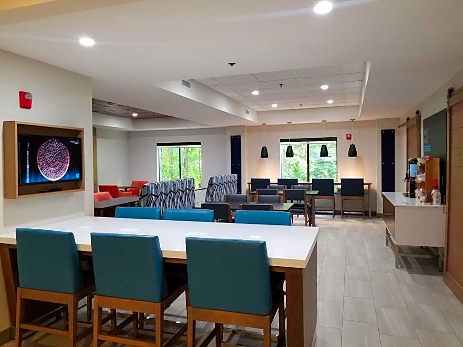 Holiday Inn Express Apex - Raleigh By IHG