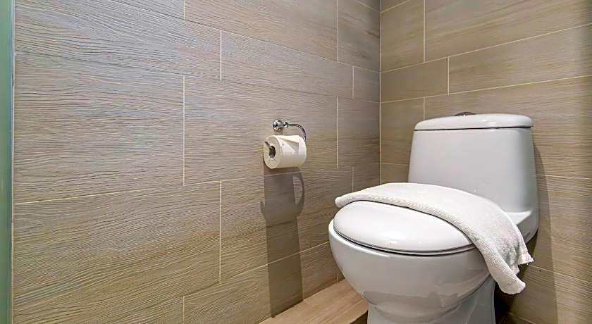 CHECK inn Taipei Xinyi
