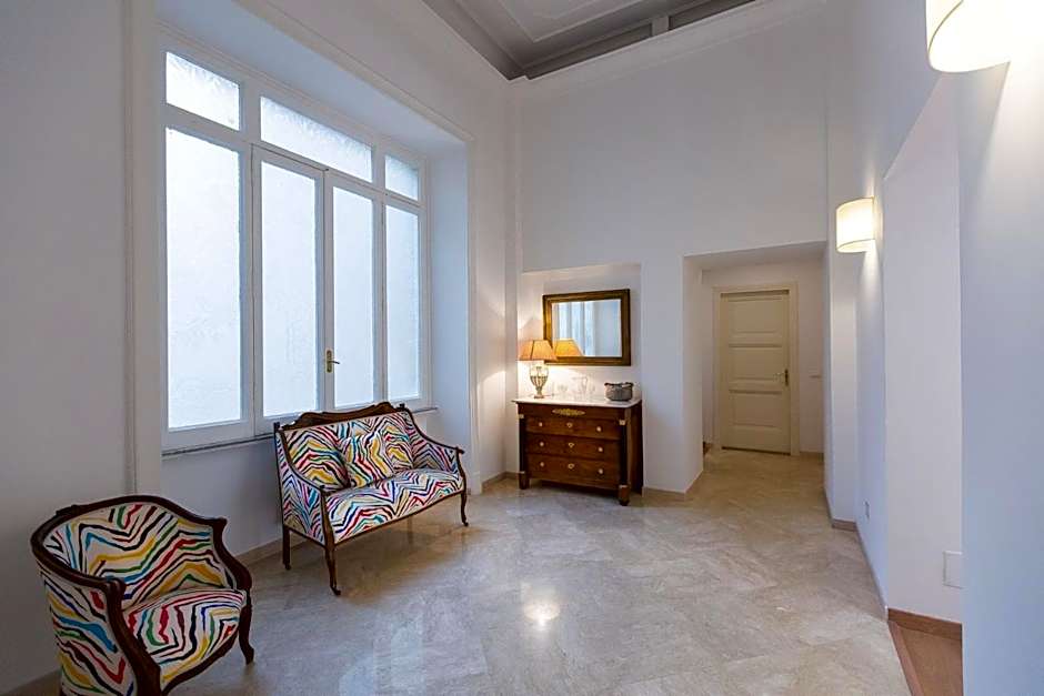 Prestigious Apartment via Barberini