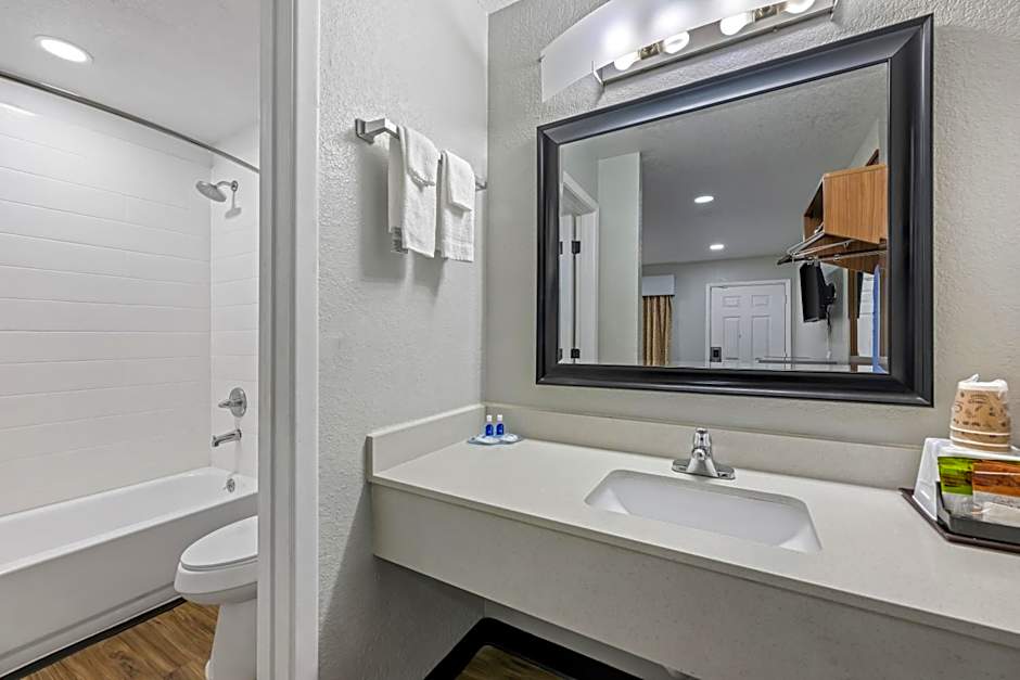 Rodeway Inn Carlsbad Caverns Area