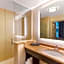 La Quinta Inn & Suites by Wyndham Chicago Downtown