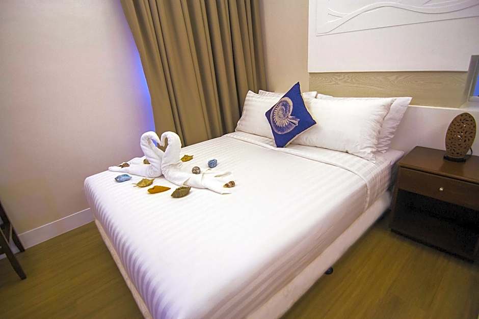 The Reef Hotel And Residences