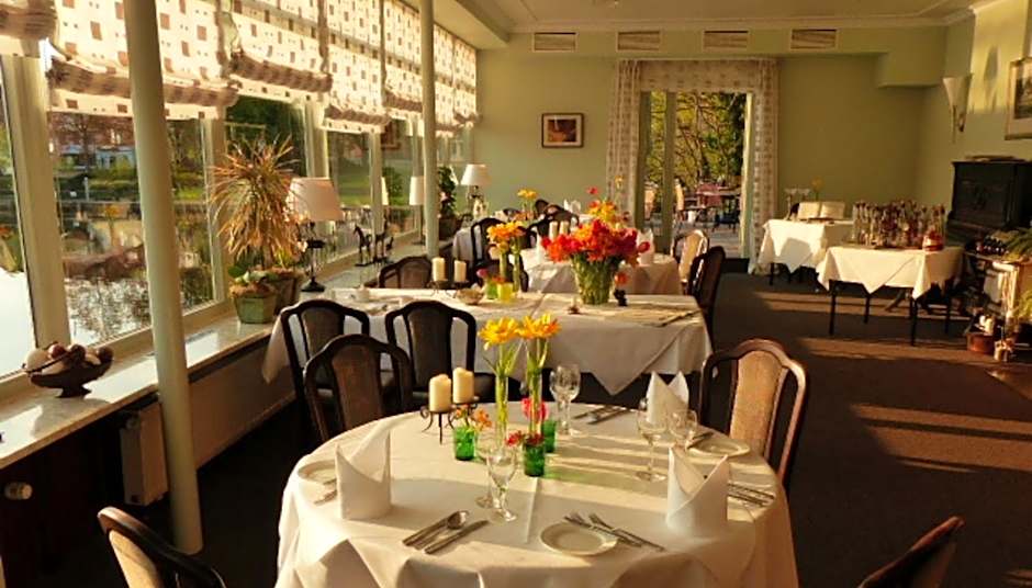 Restaurant und Hotel Zum Weissen Ross