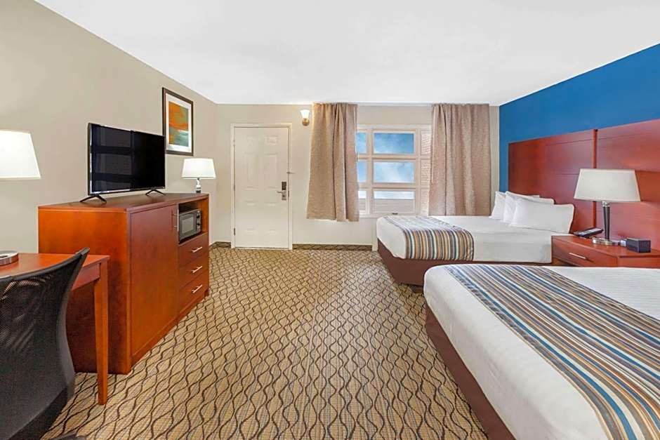Baymont by Wyndham St. Ignace Lakefront