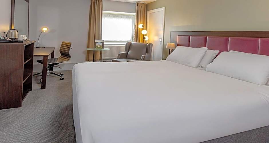 Cambridge Bar Hill Hotel, BW Signature Collection